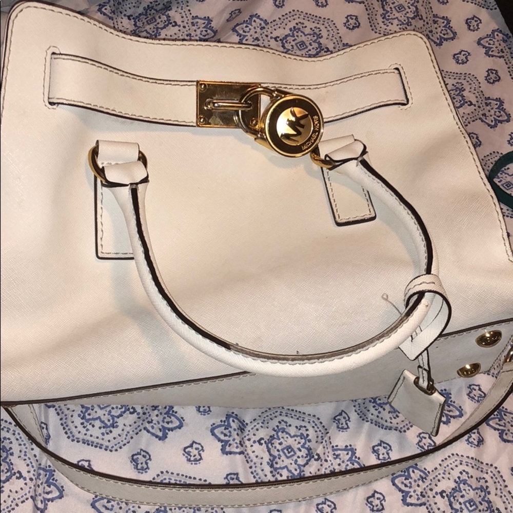 Micheal kors purse